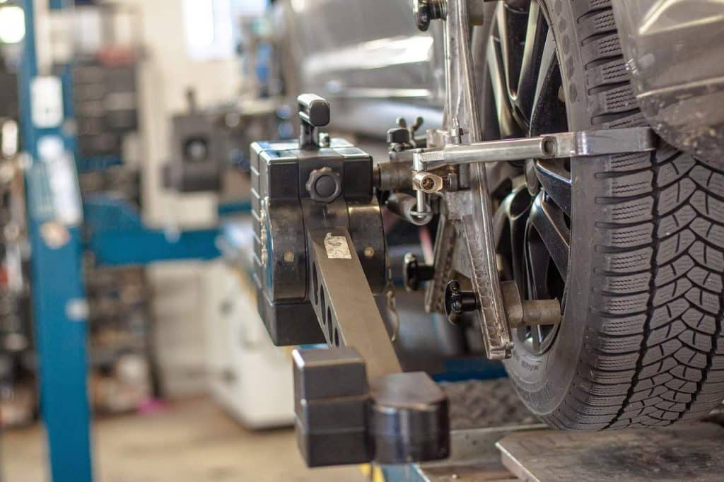 Tire-clou carrosserie : secret des pros auto